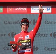 roglic-podio-lavuelta-etapa15