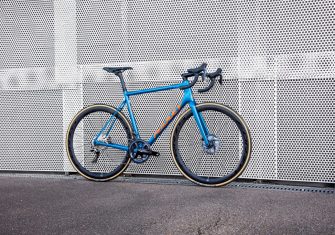 Helium SLX Disc_Bike_1 - Copyright Ridley