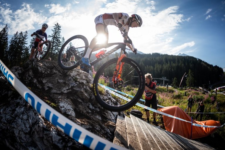 Canyon lanza su comunidad mundial de mountain bike