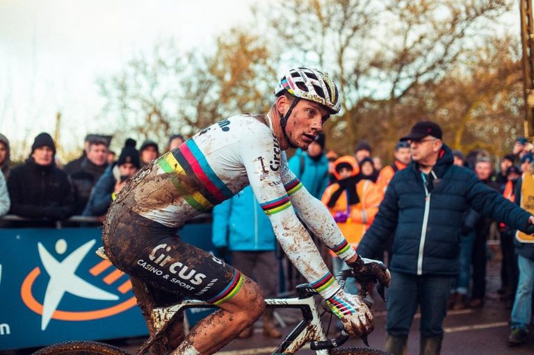 Van-der-Poel-calendario-CX