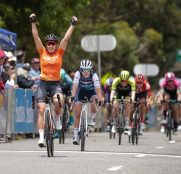 chloe-hosking-rally-tour-down-under-2020-etapa1