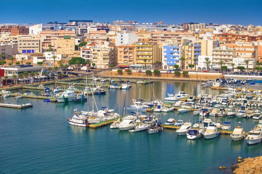 clasica-almeria-2020-salida-roquetas-de-mar