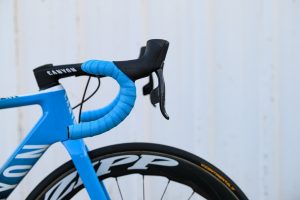 movistar-team-sram-zipp-2020-1