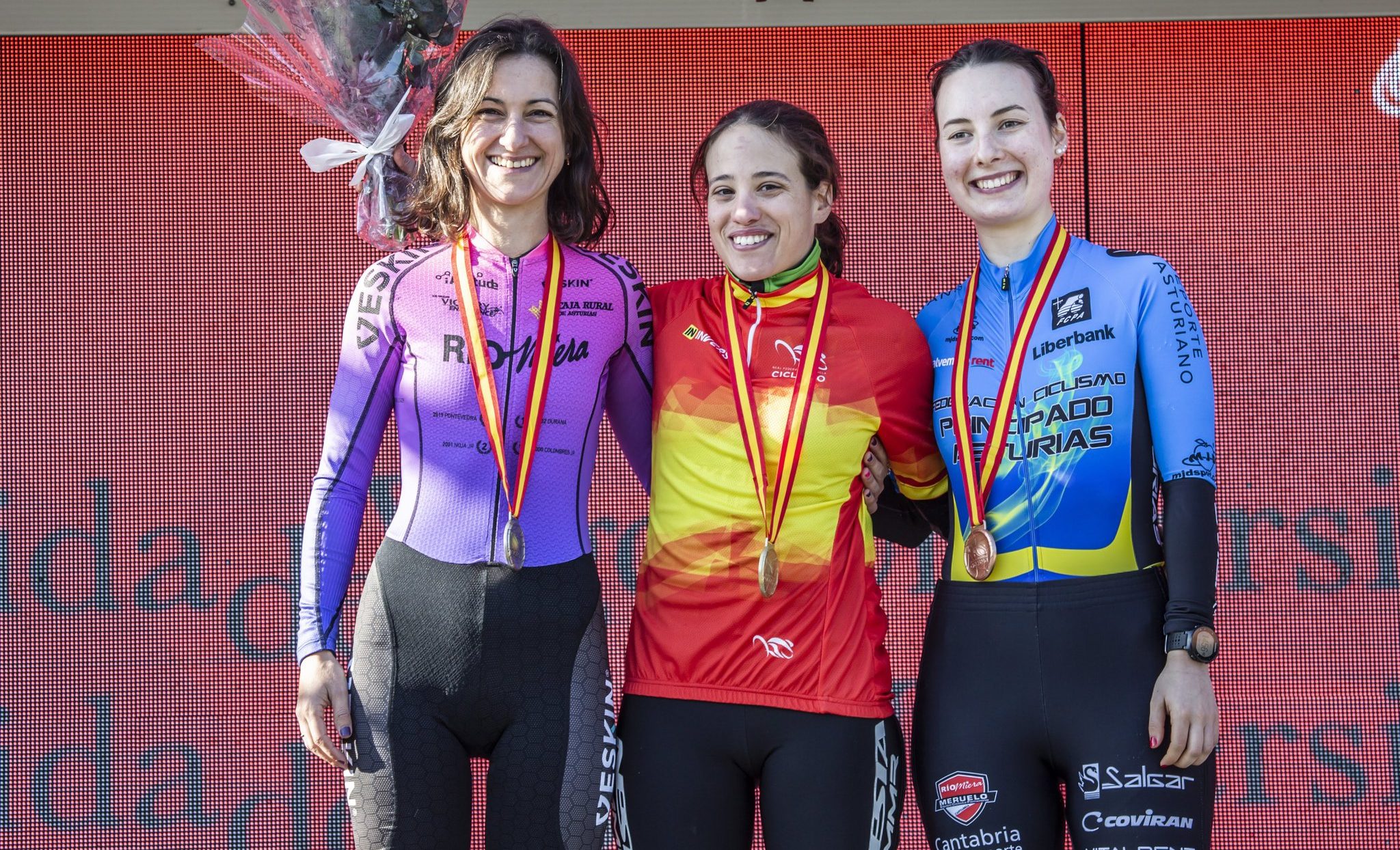 podio-feminas-nacional-ciclocross-2020-e1578842454570.jpg
