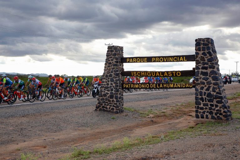 Vuelta San Juan Vídeo resumen de la 4ª etapa Zikloland