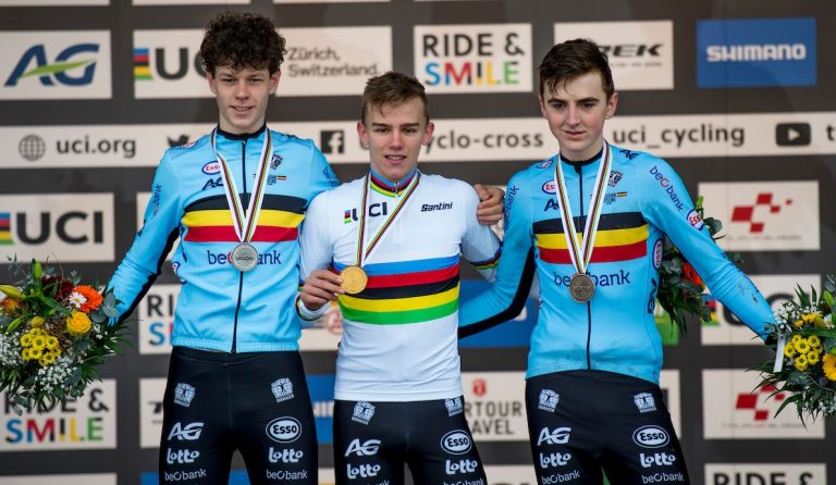 podio-mundial-junior-cx