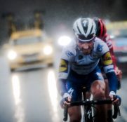 julian-alaphilippe-deceuninck-paris-niza-2020-etapa1
