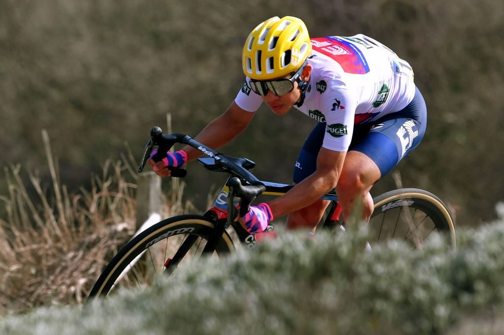 sergio-higuita-ef-pro-cycling-paris-niza-2020-etapa7-carrera