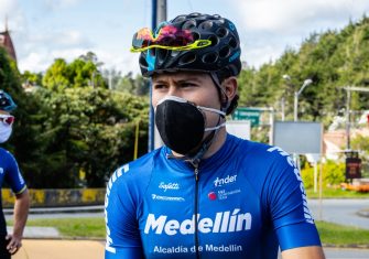 El Team Medellín vuelve a entrenar en grupo con mascarillas