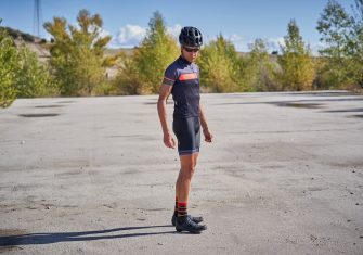 Eltin: Maillot Skipper y culote Darkspace, funcionalidad y diseño