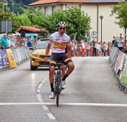 juan-ayuso-bathco-vuelta-besaya-2020-etapa1