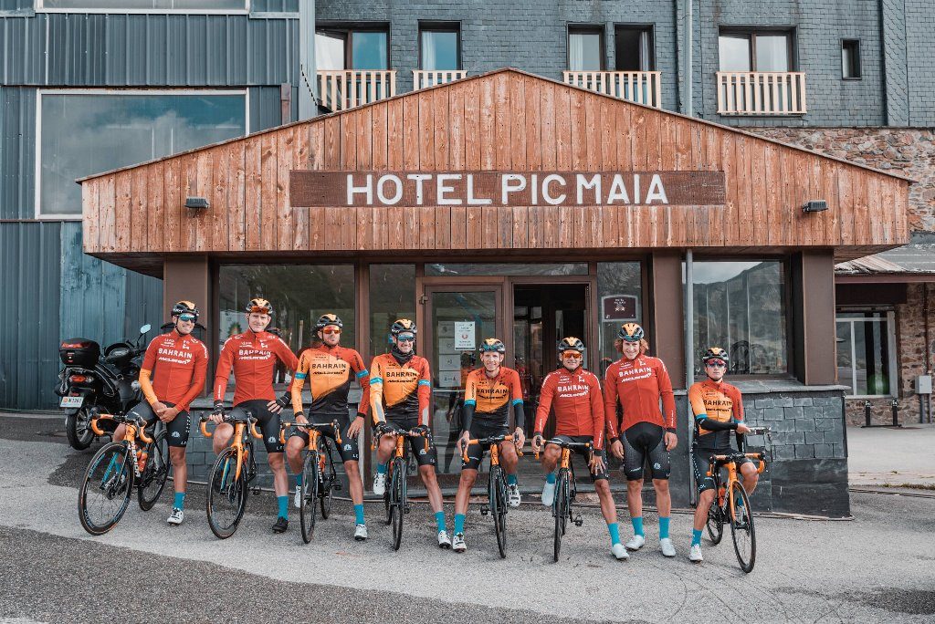mikel-landa-bahrain-mclaren-andorra-burgos-2020
