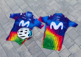 Movistar Team, nuevo maillot multicolor en la Strade Bianche