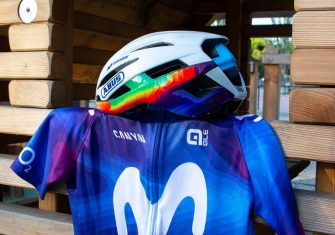 Movistar Team, nuevo maillot multicolor en la Strade Bianche
