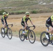 simon-yates-esteban-chaves-mitchelton-scott-vuelta-burgos-2020-etapa1
