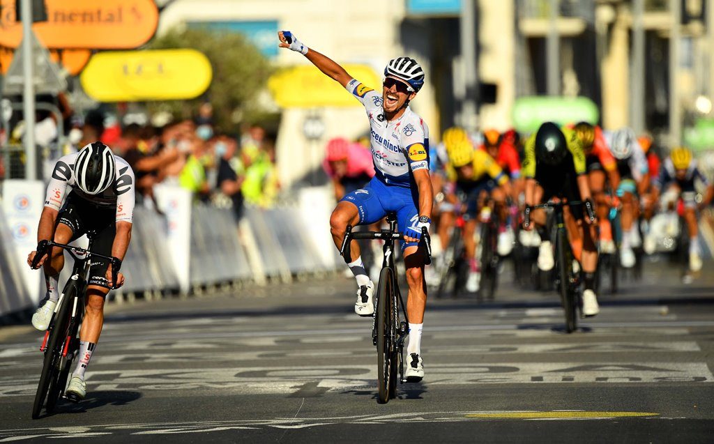 Julian-Alaphilippe-deceuninck-tour-francia-2020-etapa2-meta