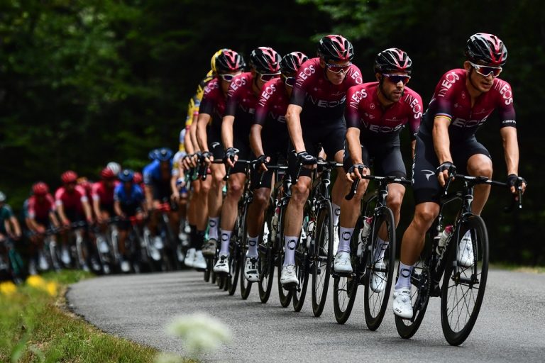 chris-froome-team-ineos-criterium-dauphine-2020-kwiatkowski-castroviejo