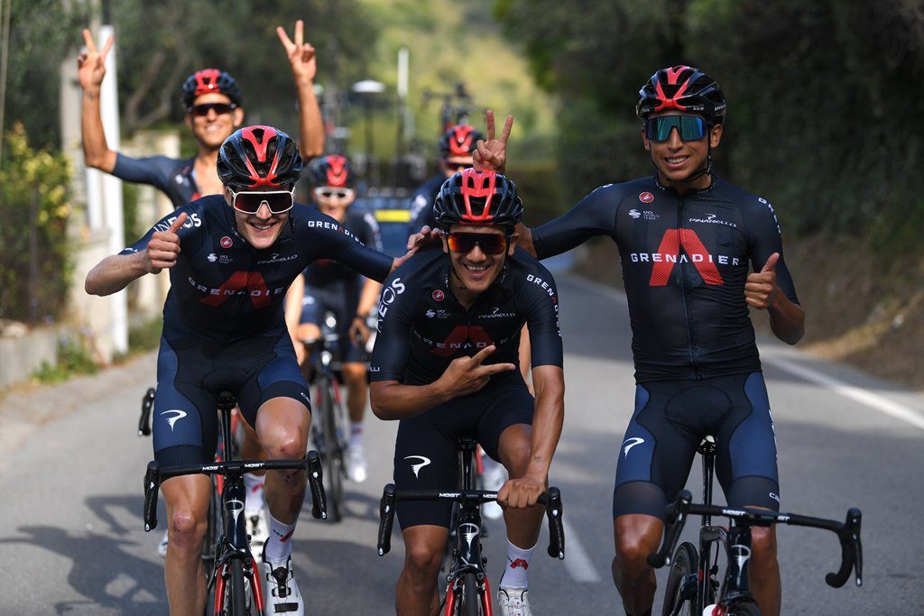 egan-bernal-richard-carapaz-pavel-sivakov-ineos-grenadiers-tour-francia-2020-niza