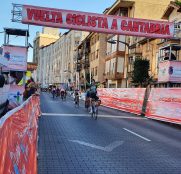 Vuelta a Cantabria: Kevin Suárez gana en Maliaño
