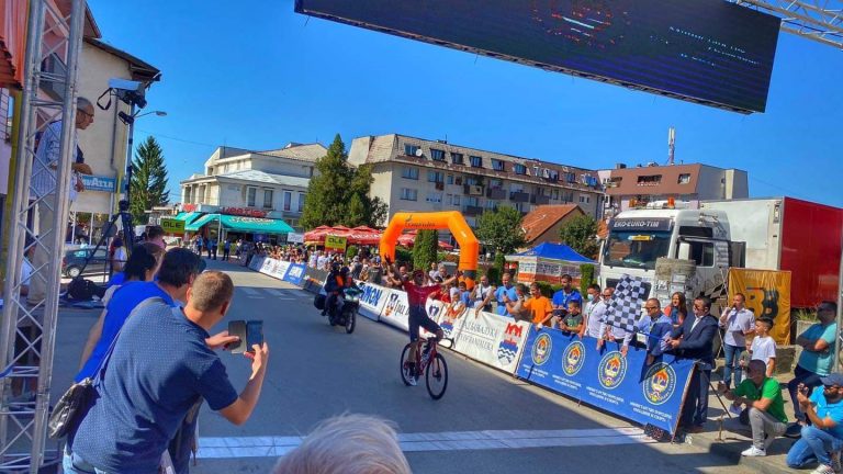Belgrade Banjaluka: Kaczmarek bate a Ferrari y Márquez