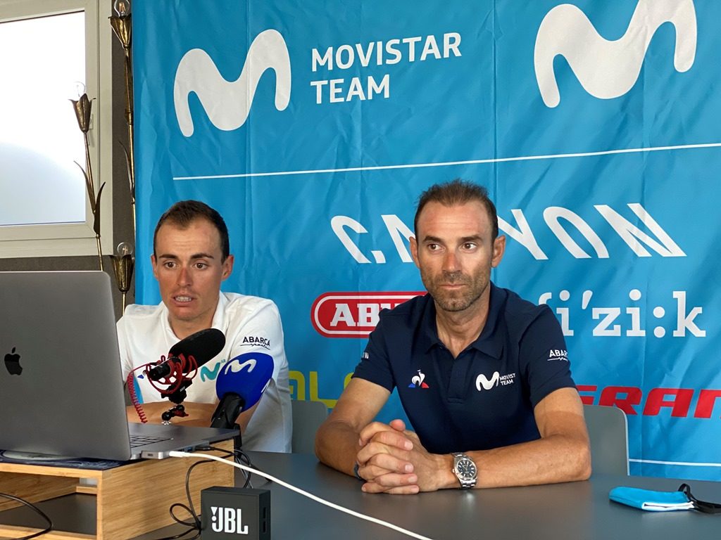 alejandro-valverde-enric-mas-movistar-team-tour-francia-2020-rueda-de-prensa-descanso-1