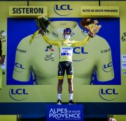 julian-alaphilippe-deceuninck-quickstep-tour-francia-2020-etapa3