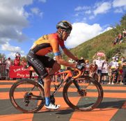 mikel-landa-bahrain-mclaren-tour-francia-2020-etapa15-subida