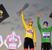 tadej-pogacar-sean-bennett-tour-francia-2020-etapa21-podio