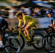 tadej-pogacar-uae-tour-francia-2020-etapa21-colnago