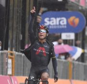Giro de Italia: Narváez vence en Cesenatico (Vídeo)
