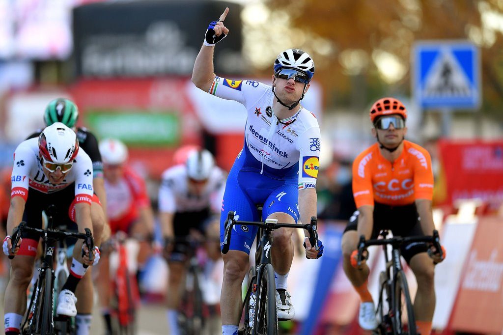 Sam-Bennett-deceuninck-quicks-step-Vuelta-a-españa-2020-etapa4