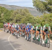 hector-saez-caja-rural-rga-vuelta-portugal-2020-peloton