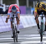 mathieu-van-der-poel-wout-van-aert-tour-flandes-2020-ronde-van-vlaanderen