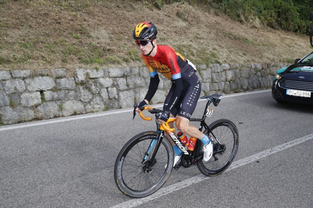 pello-bilbao-bahrain-mclaren-giro-italia-2020-etapa18