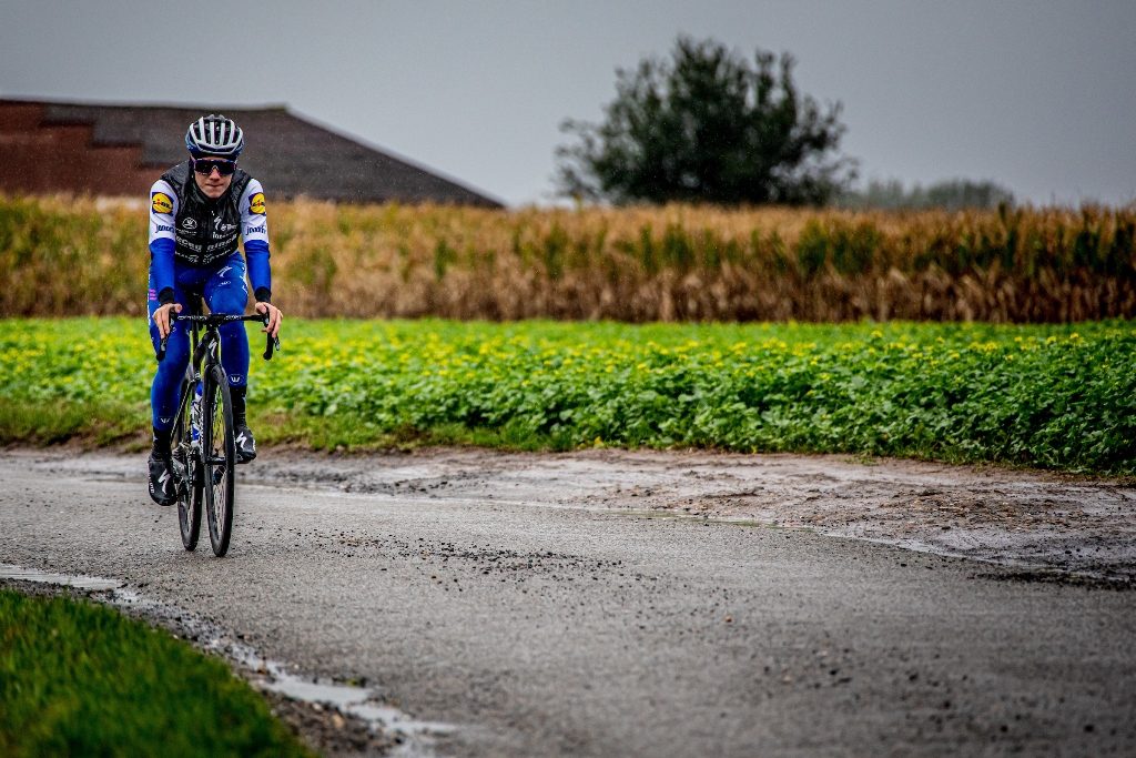 remco-evenepoel-deceuninck-quick-step-entrenamiento-2