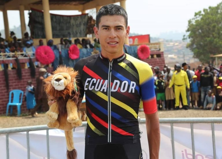 Un ecuatoriano cierra el Valverde Team-Terra Fecundis 2021