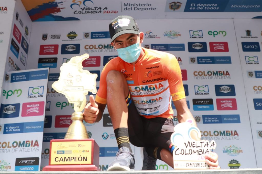 diego-camargo-tierra-atletas-vuelta-colombia-2020-podio