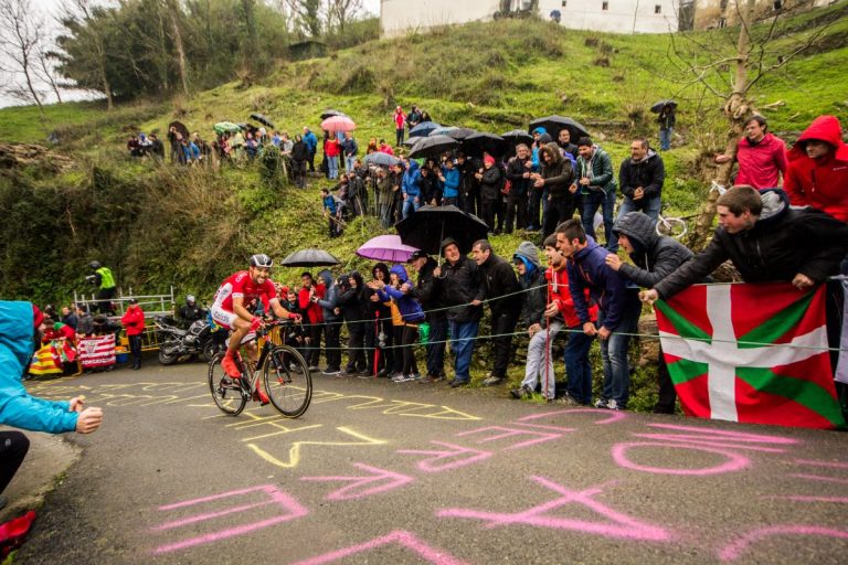 Luis Ángel Maté vestirá de naranja en 2021 y 2022 (Vídeo)