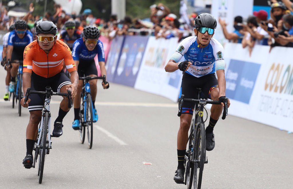 nelson-soto-colombia-tierra-atletas-vuelta-colombia-2020-etapa4