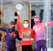 primoz-roglic-carapaz-carthy-vuelta-españa-2020-podio