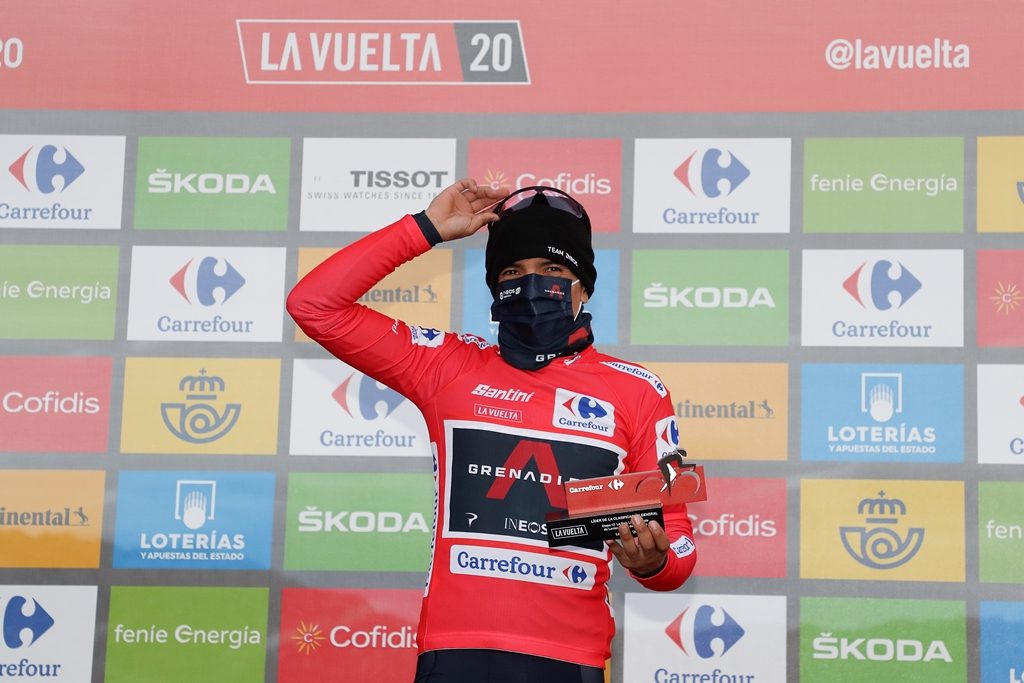 richard-carapaz-ineos-grenadiers-vuelta-españa-2020-etapa12-podio