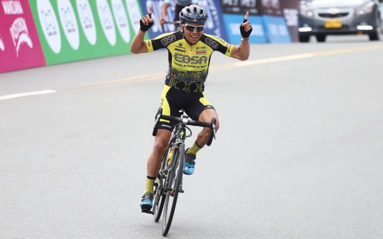 Vuelta a Colombia: Salvador Moreno vence en el Alto La Línea