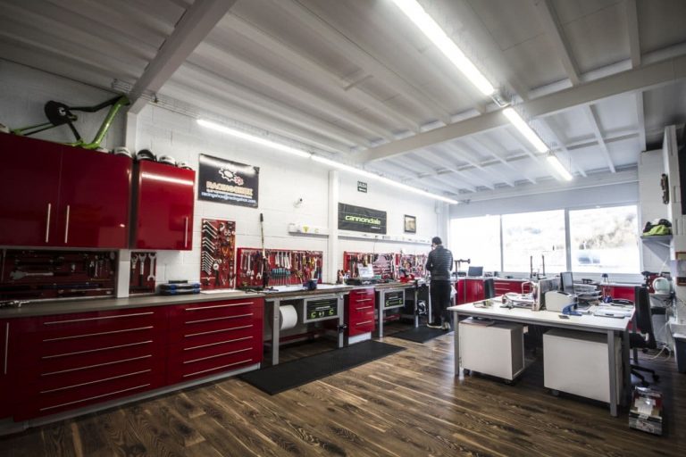 Racing Shox, un servicio técnico más cerca del cliente y las tiendas