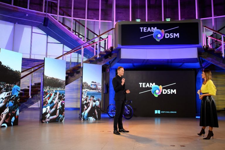 Ilan van Wilder calienta la relación con DSM