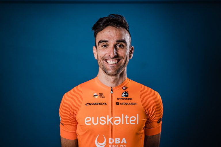 Luis Angel Maté (Euskaltel-Euskadi), embajador de la bicicleta en el Senado