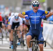 Omloop Het Nieuwsblad: Davide Ballerini, al sprint; Álex Aranburu, 6º (Vídeo)