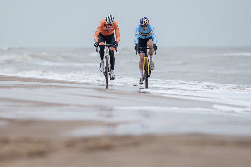 mathieu-van-der-poel-mundial-cx-ostende-2021-3