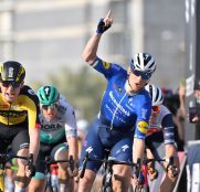 UAE Tour: Sam Bennett es el más rápido (Vídeo)