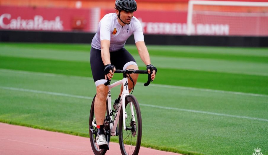 El fracaso del fútbol español y el ejemplo del ciclismo mundial: las cuentas deben cuadrar
