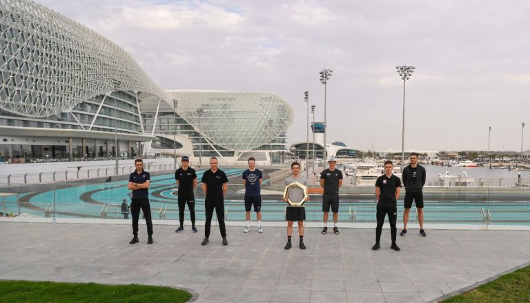UAE Tour: Un pelotón de estrellas en el desierto (Previa y dorsales)